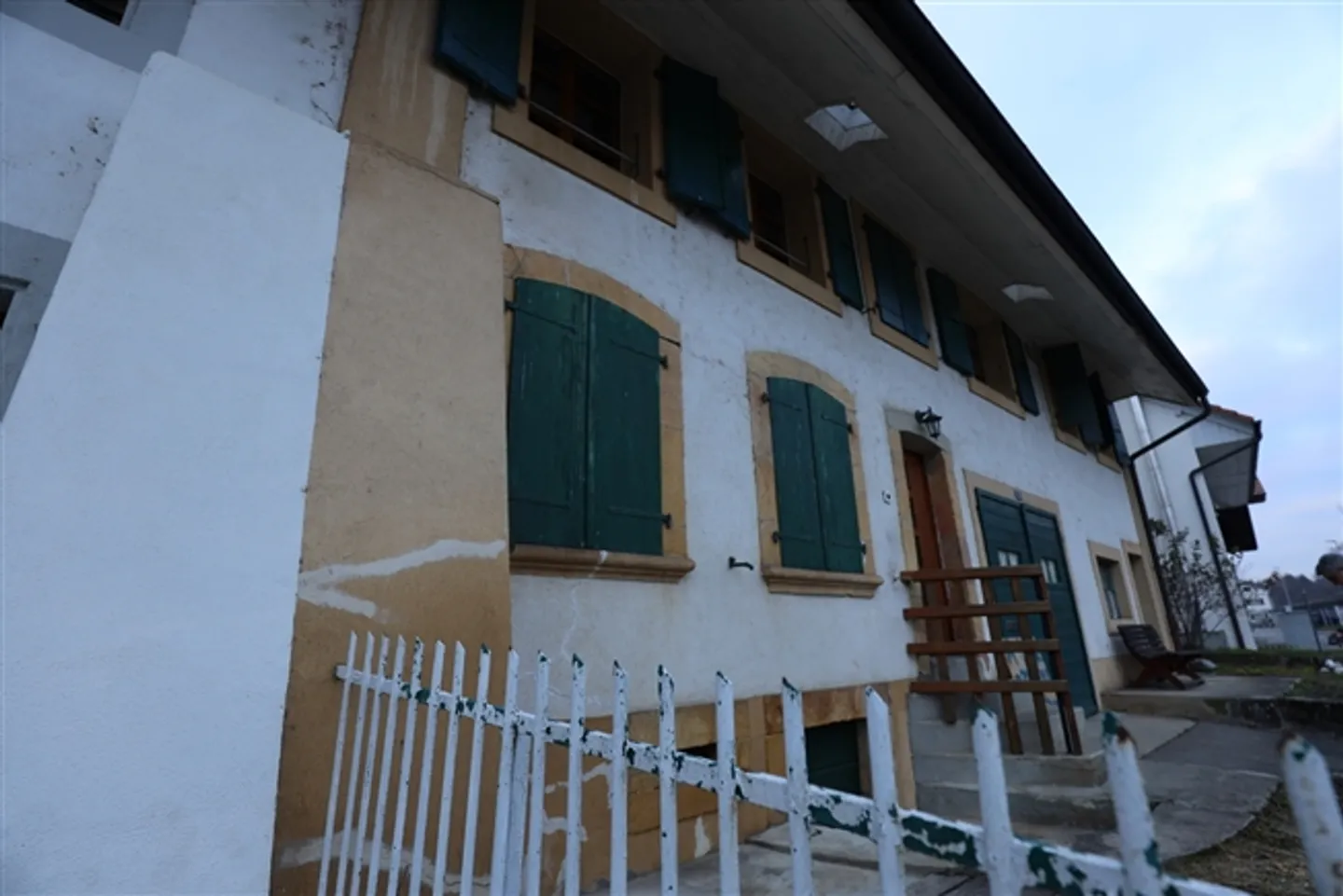 Delley-Portalban Large Fenced House and Garden for Rent - Photo 2 of 11