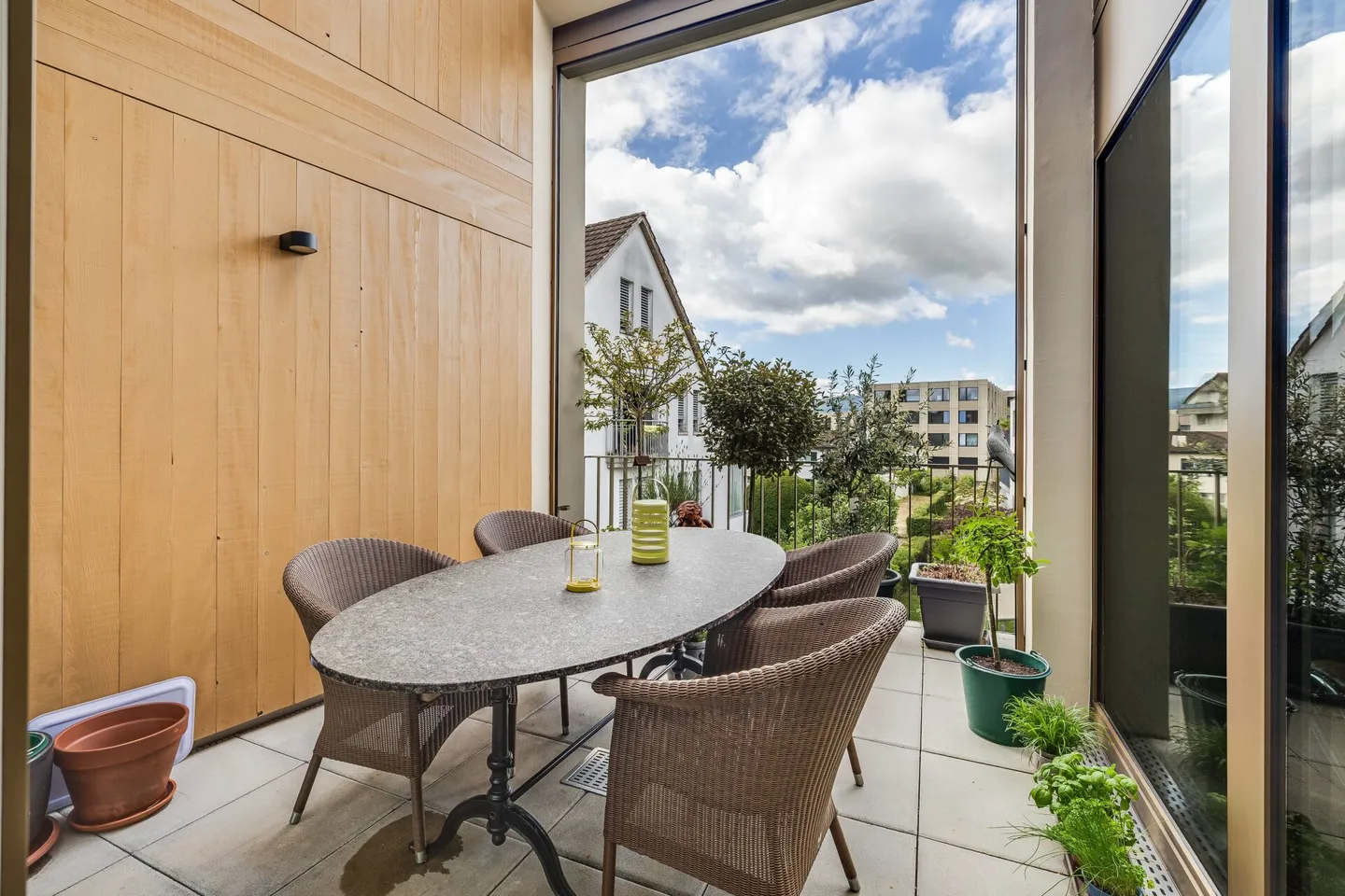 Modern 4.5 Room Maisonette Apartment with Loggia and Parking Space - Photo 8 of 16