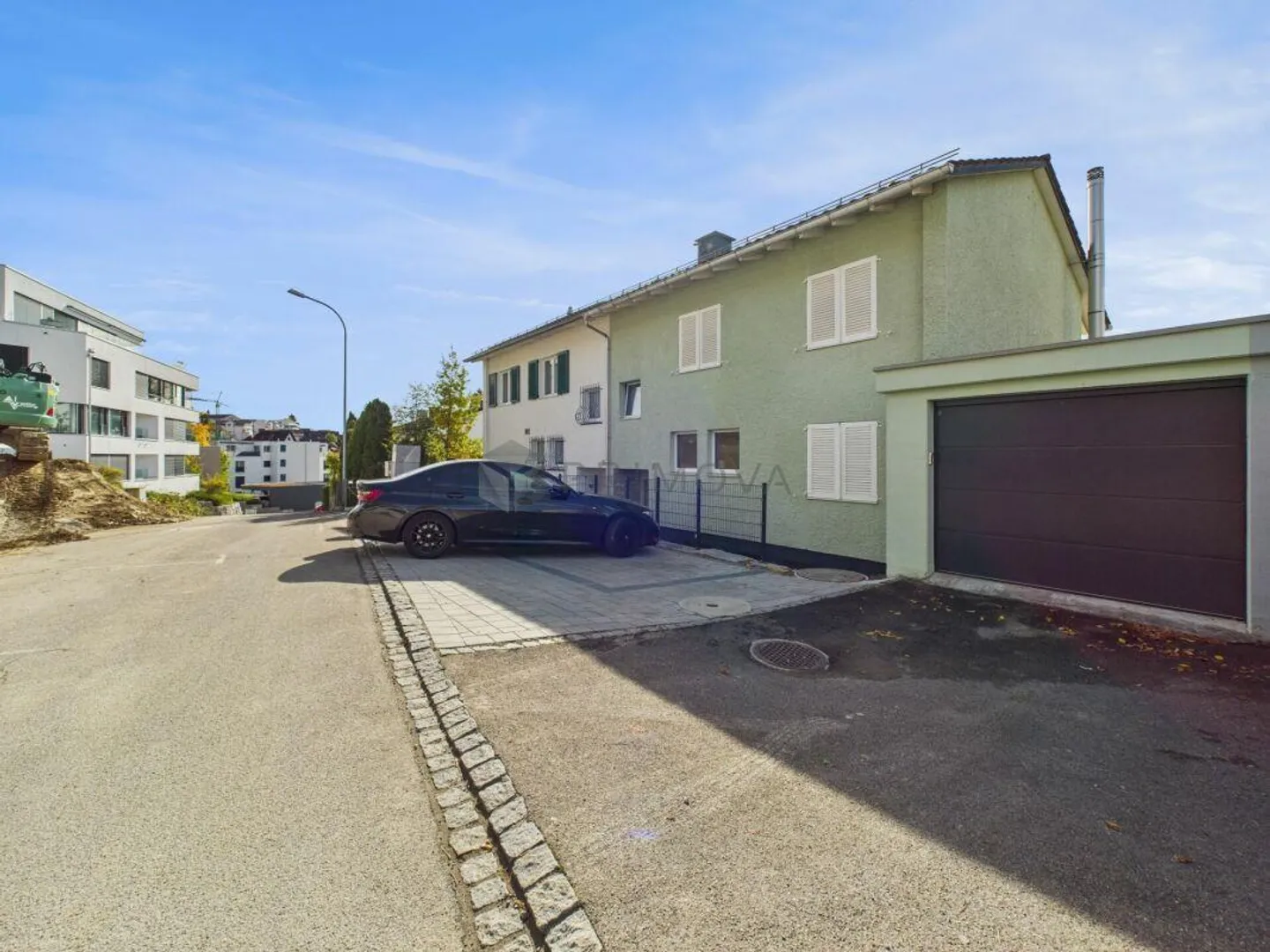 Spacious Living in a Semi-Detached Family House in a Quiet Location - Photo 15 of 15