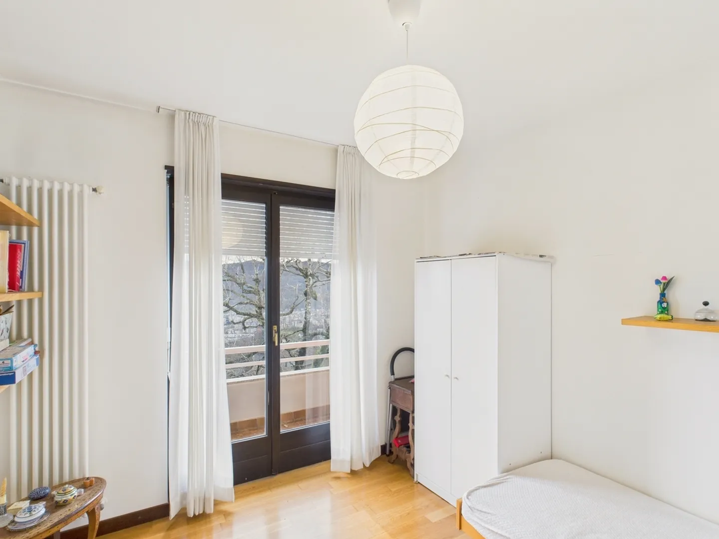 Spacious villa with 7.5 rooms and large garden in Vacallo - Photo 9 of 13