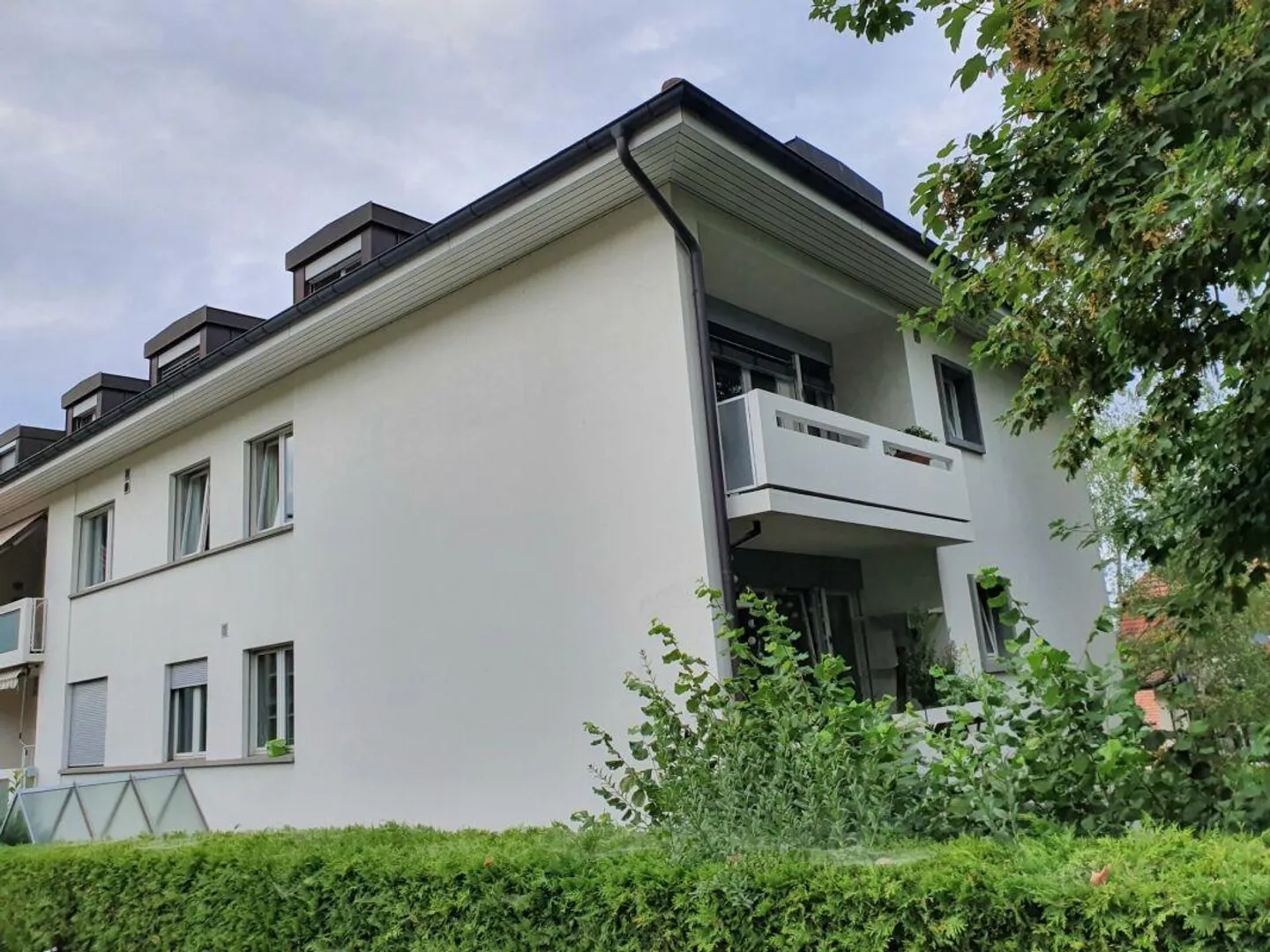 4.5 room apartment on the ground floor right with balcony - Photo 12 of 14