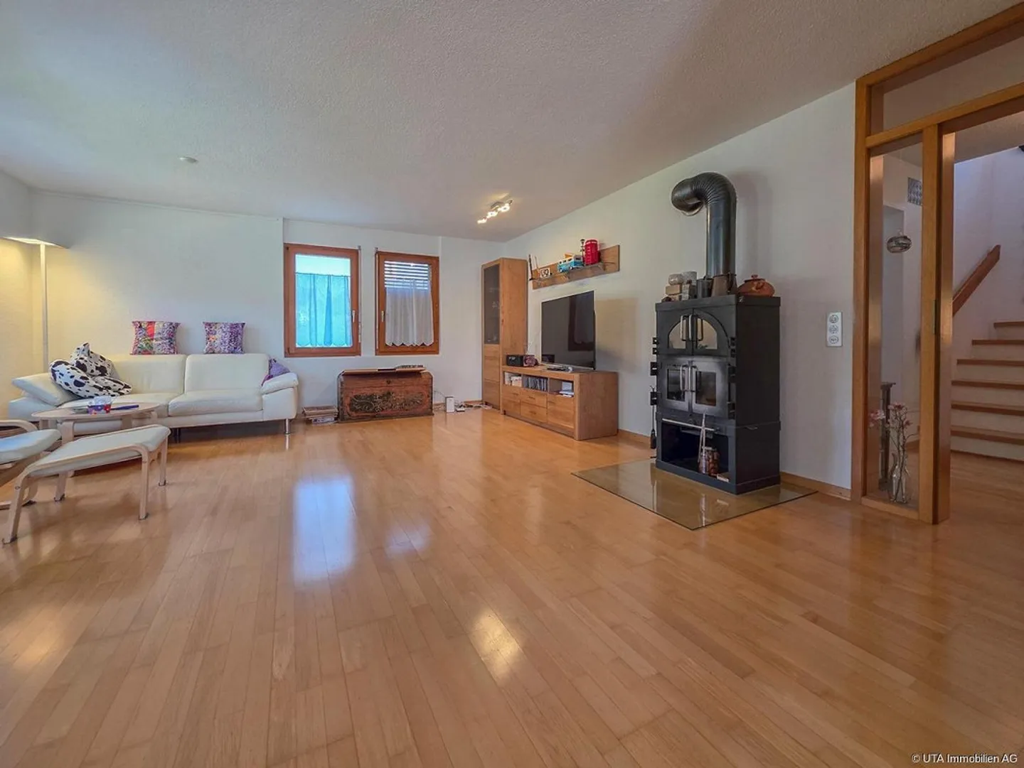 Well-maintained single-family home - Privacy and large garden - Photo 5 of 13