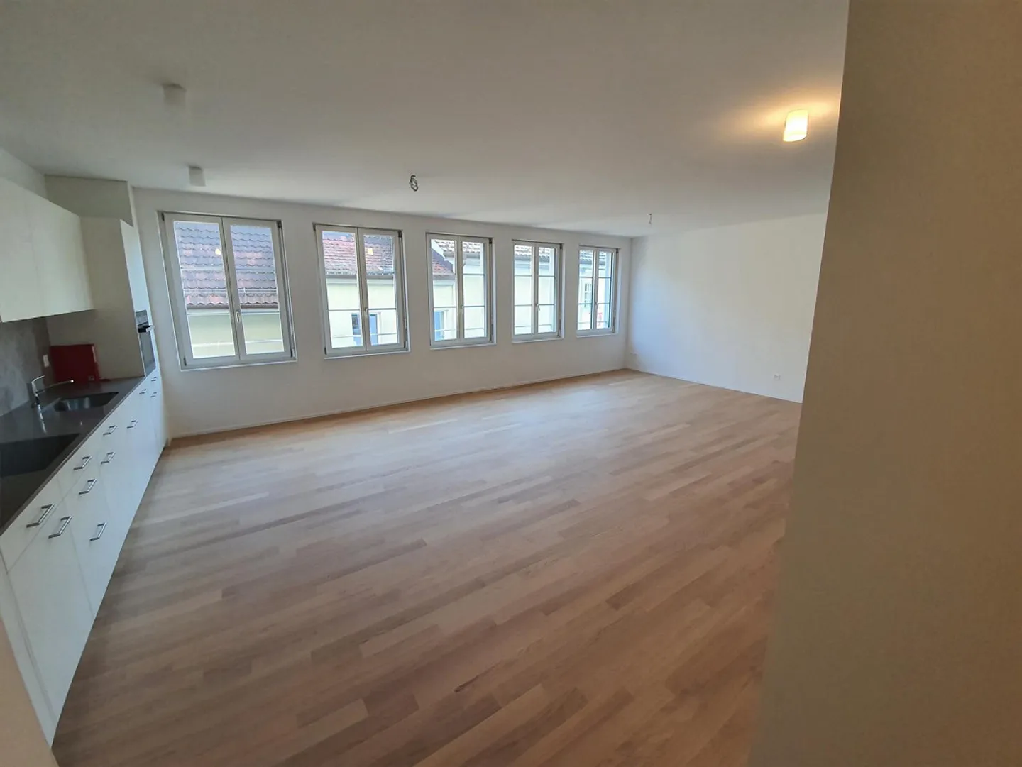 Appartement moderne de la vieille ville - Photo 3 sur 10