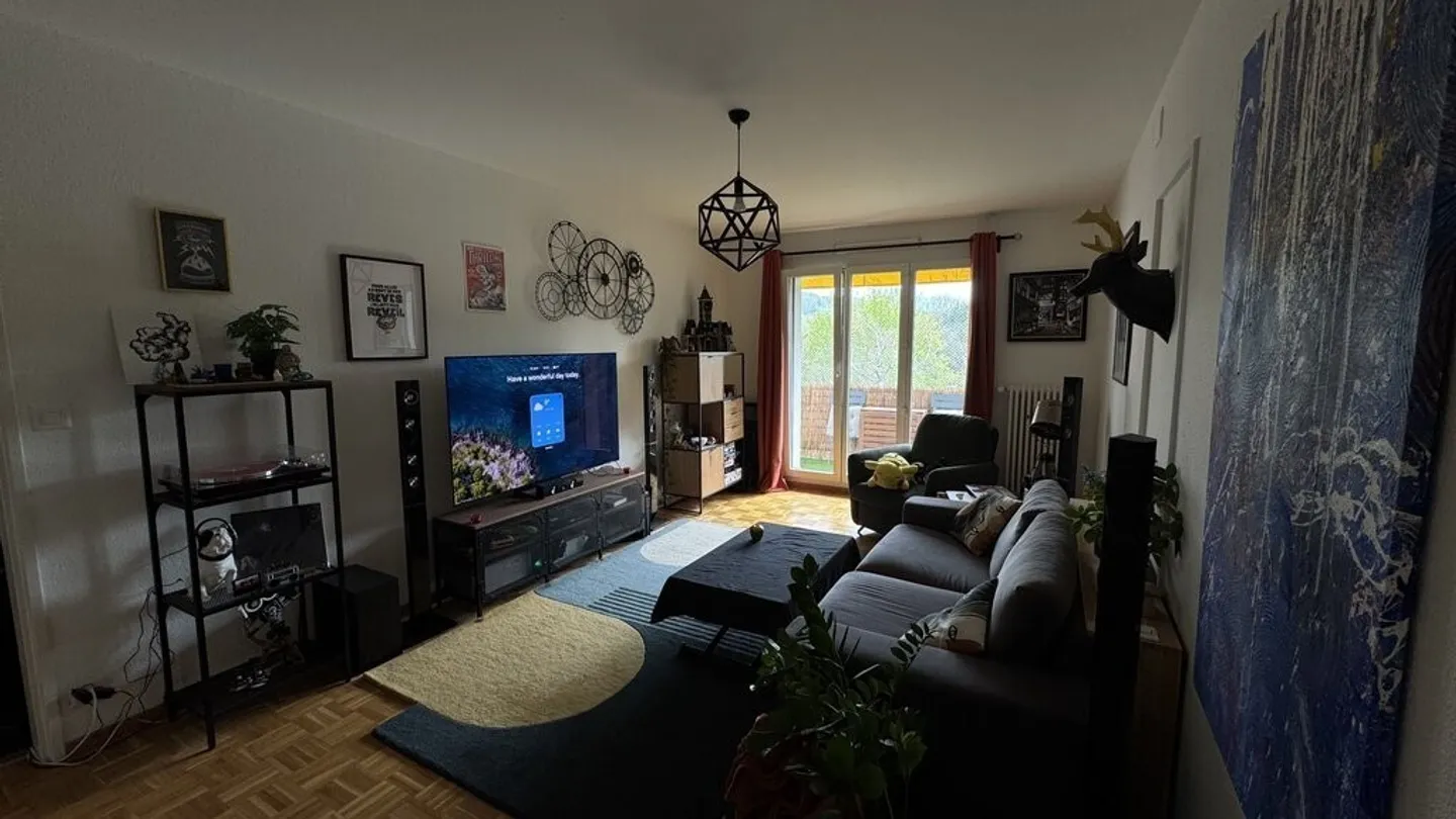 Appartement Pratique Proche Commodités - Photo 2 sur 11