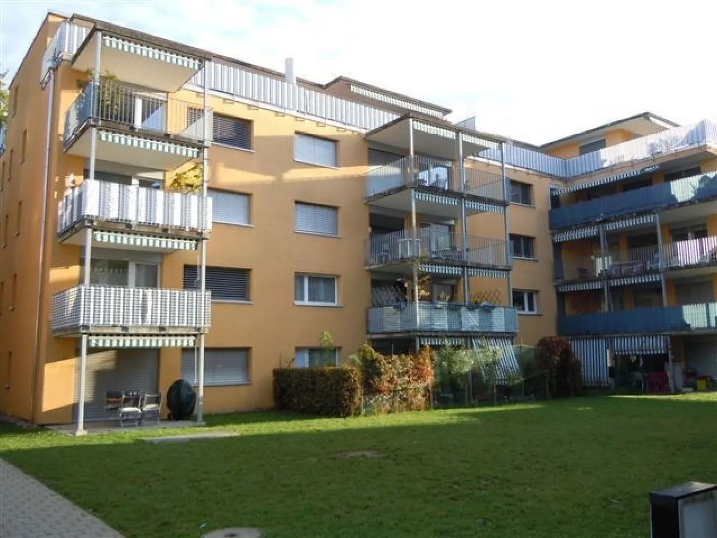 Appartement 3.5 pièces avec balcon - Photo 1 sur 6
