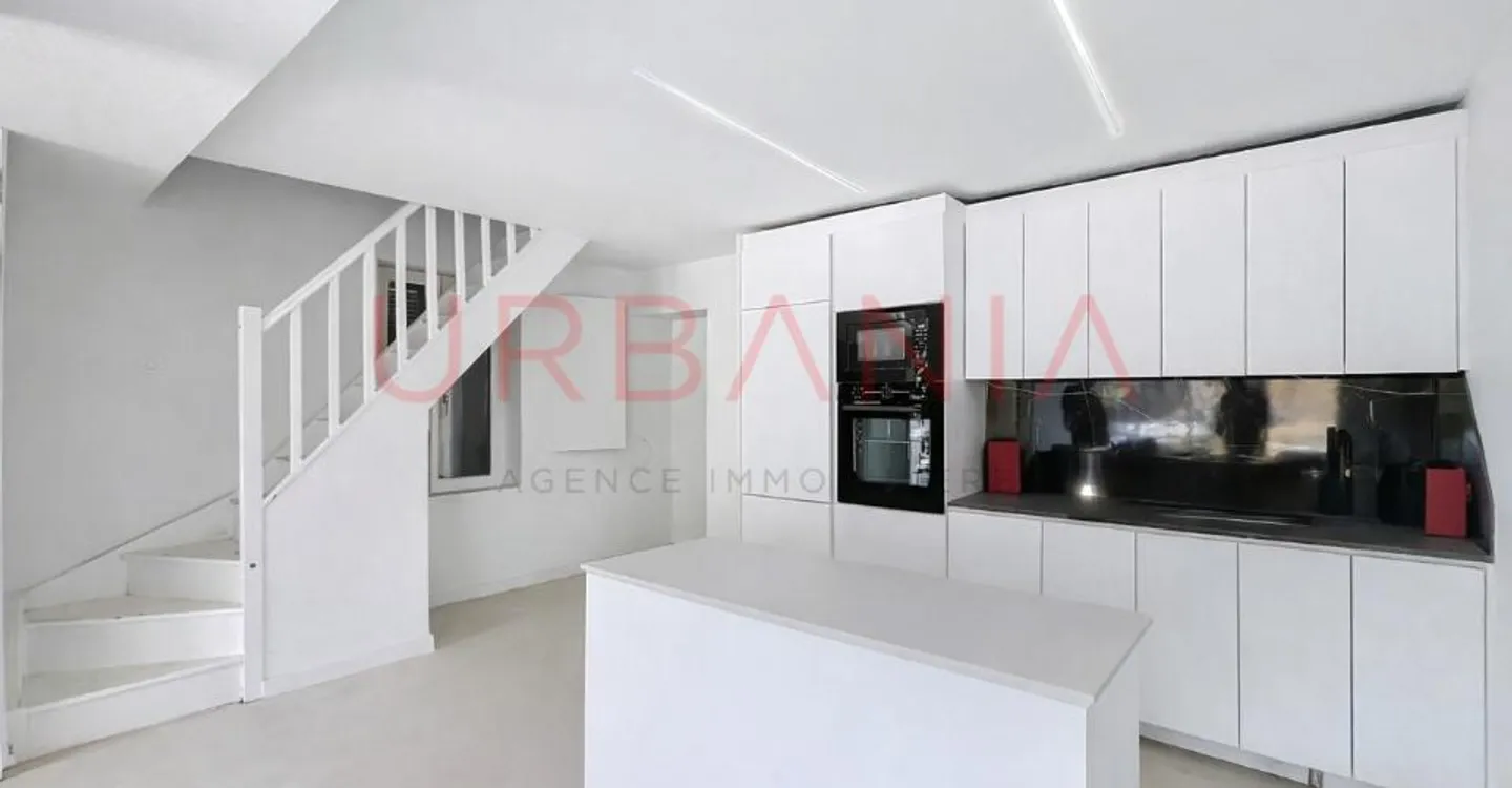 Fully renovated village house and independent apartment - Photo 2 of 8