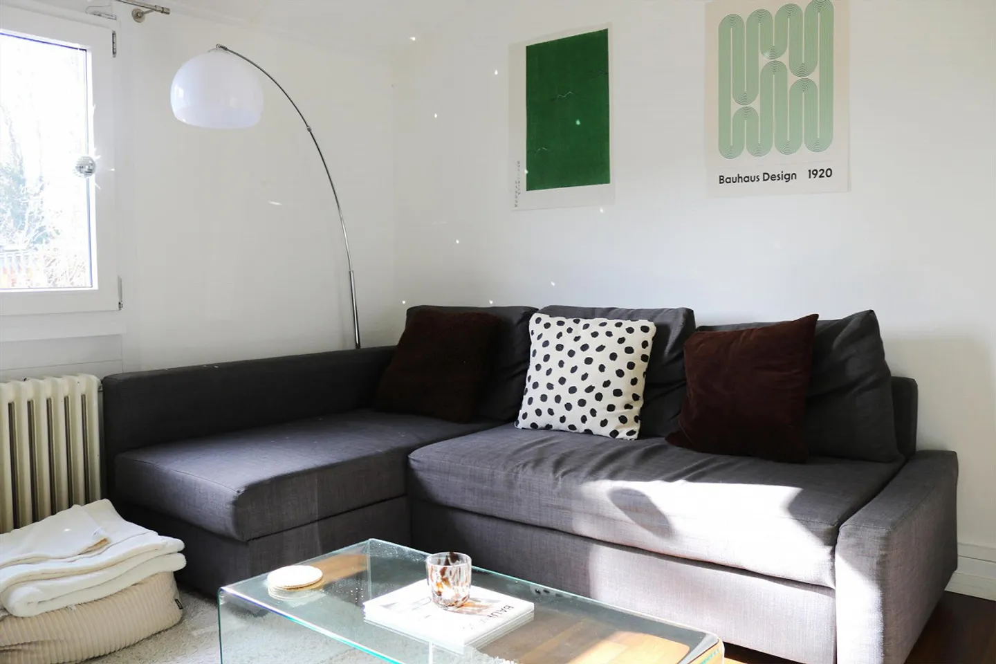 Charming apartment in a central location - Photo 1 of 9