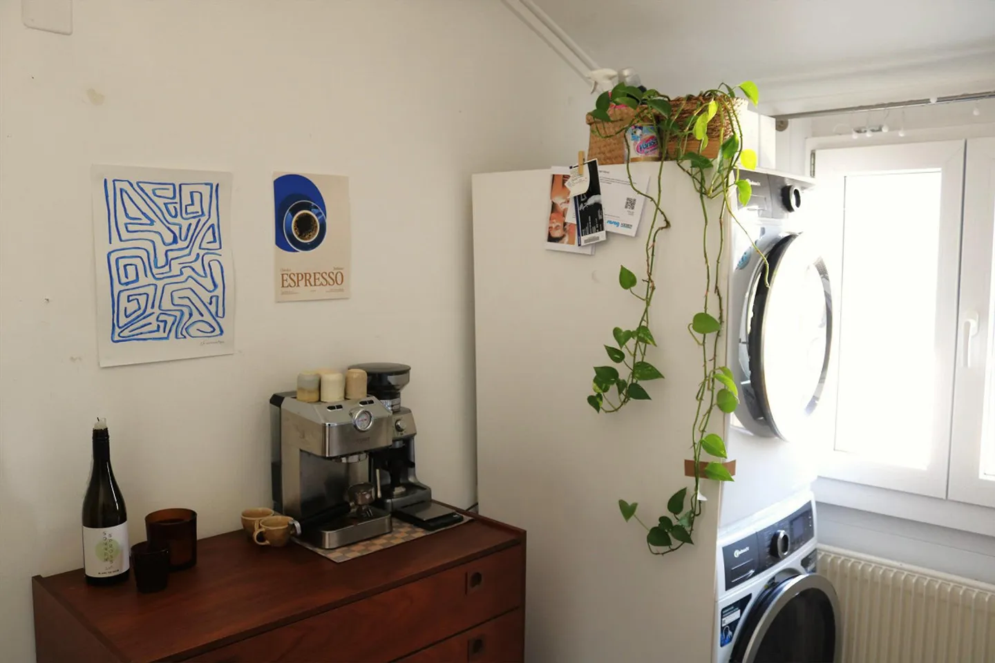 Charming apartment in a central location - Photo 3 of 9