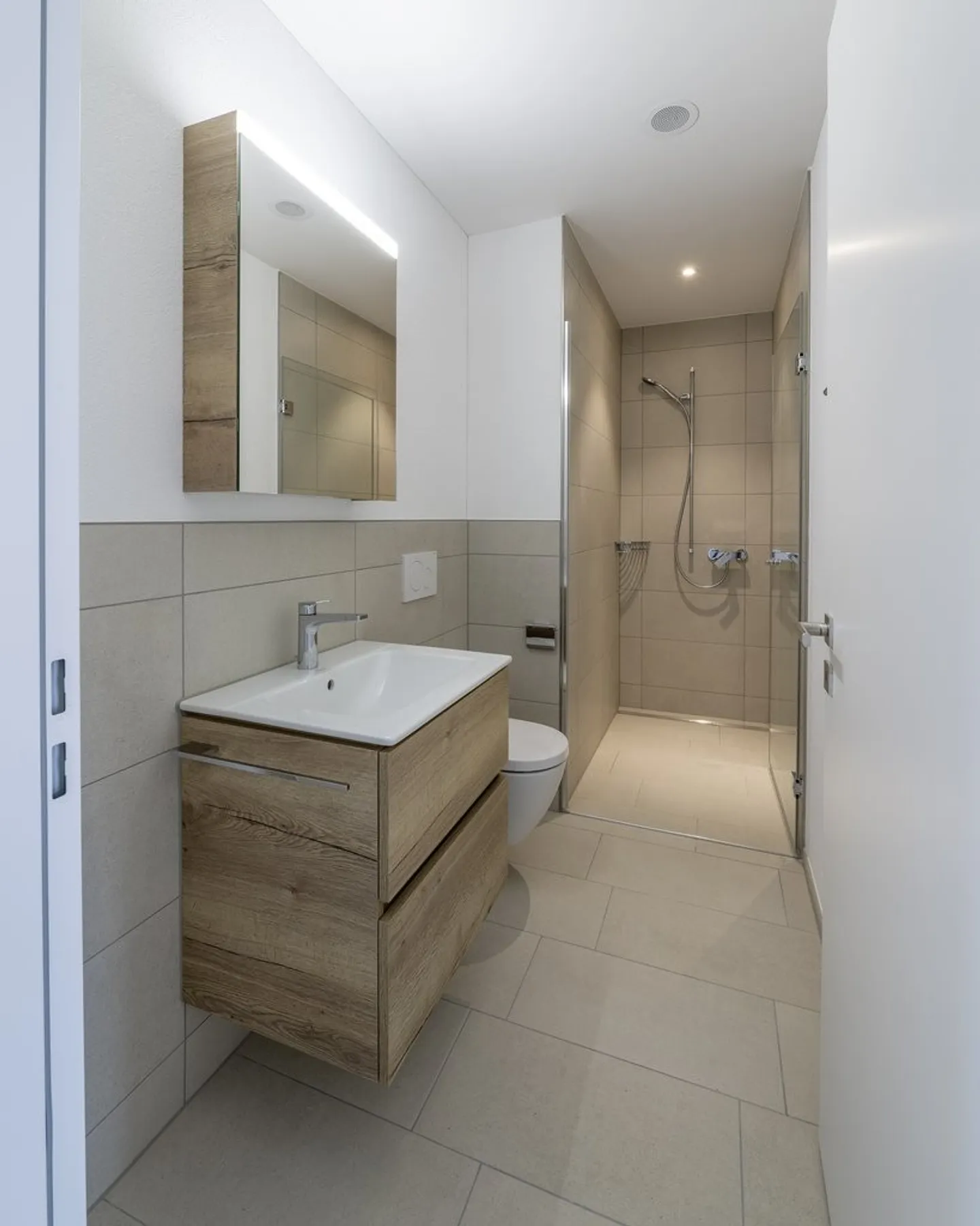 Appartamento in affitto - Foto 8 di 11