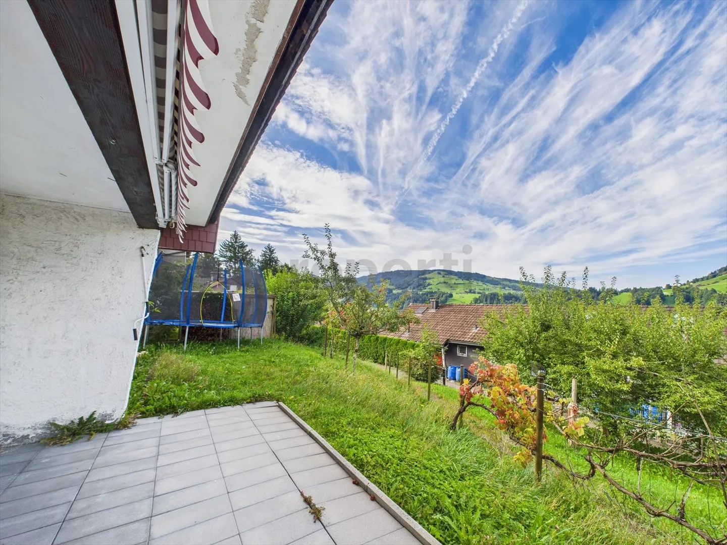 Charmantes 4.5-Zimmer-Reihenhaus mit Garten in Wattwil - Foto 9 von 11