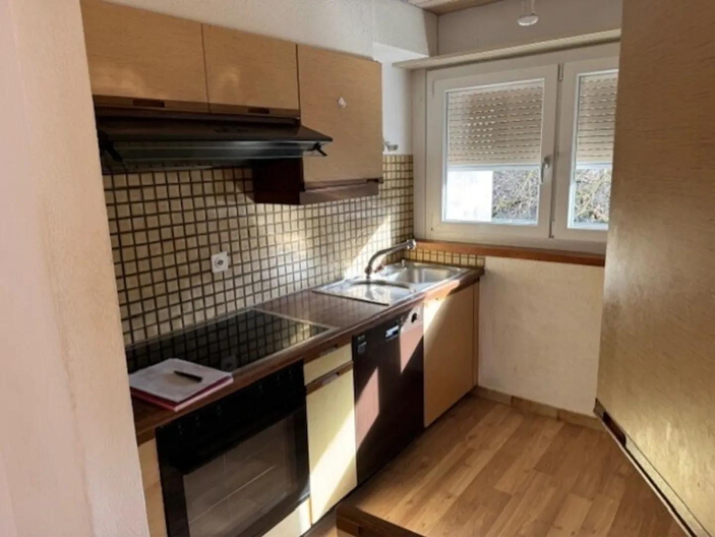 «23. JUNI 2 UND 6, Appart. 4,5 Stück» - Foto 3 von 11