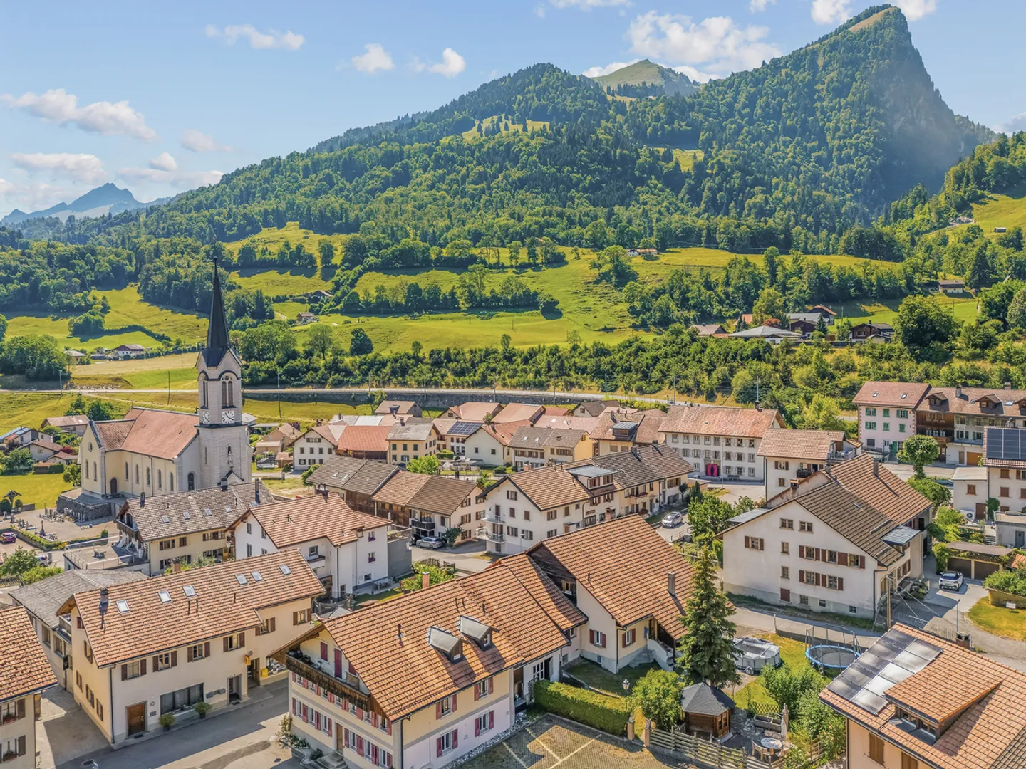 Charmantes Dorfhaus in Albeuve - Foto 4 von 28