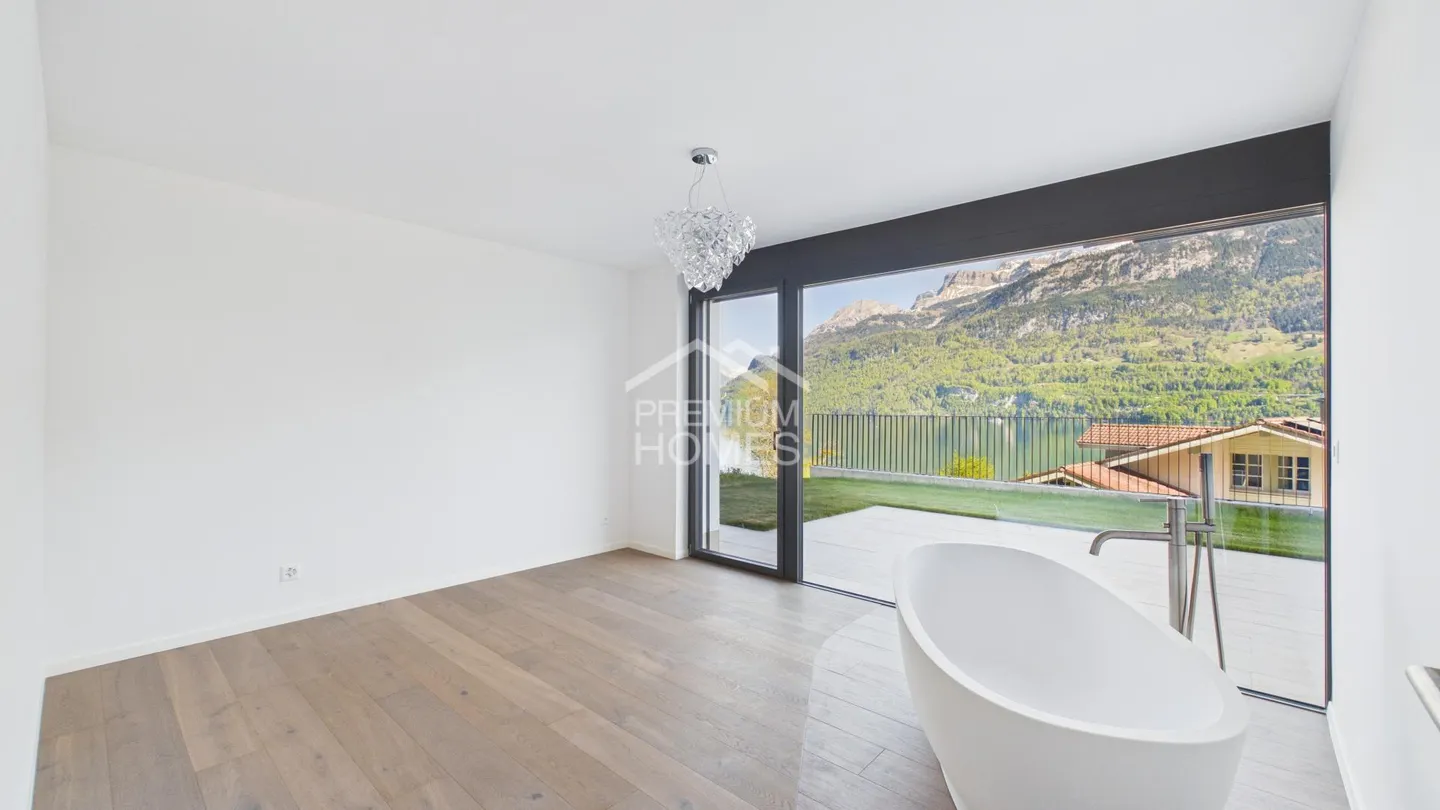 Terrazza soleggiata di 50 m² con vista sul lago - vivere modernamente al lago di Brienz! - Foto 4 di 9