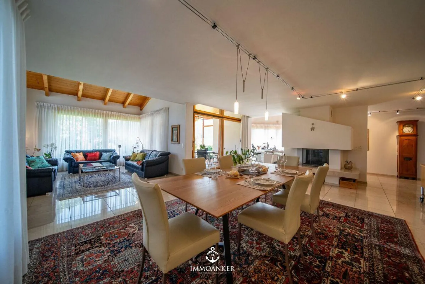 Kalifornisches Wohngefühl im Herzen des Thals - Foto 2 von 13