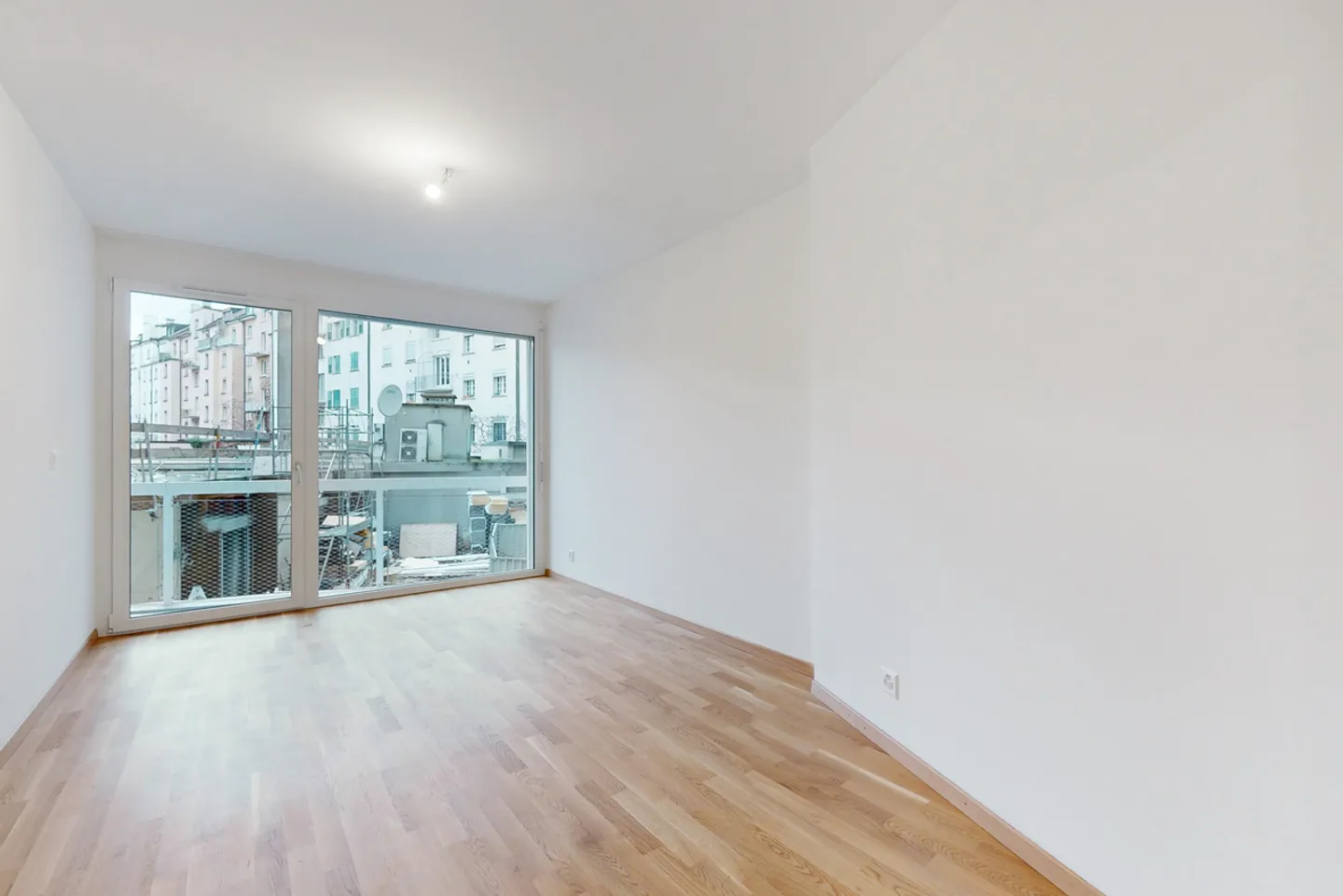 Modern Apartment by Lake Geneva - Photo 5 of 7