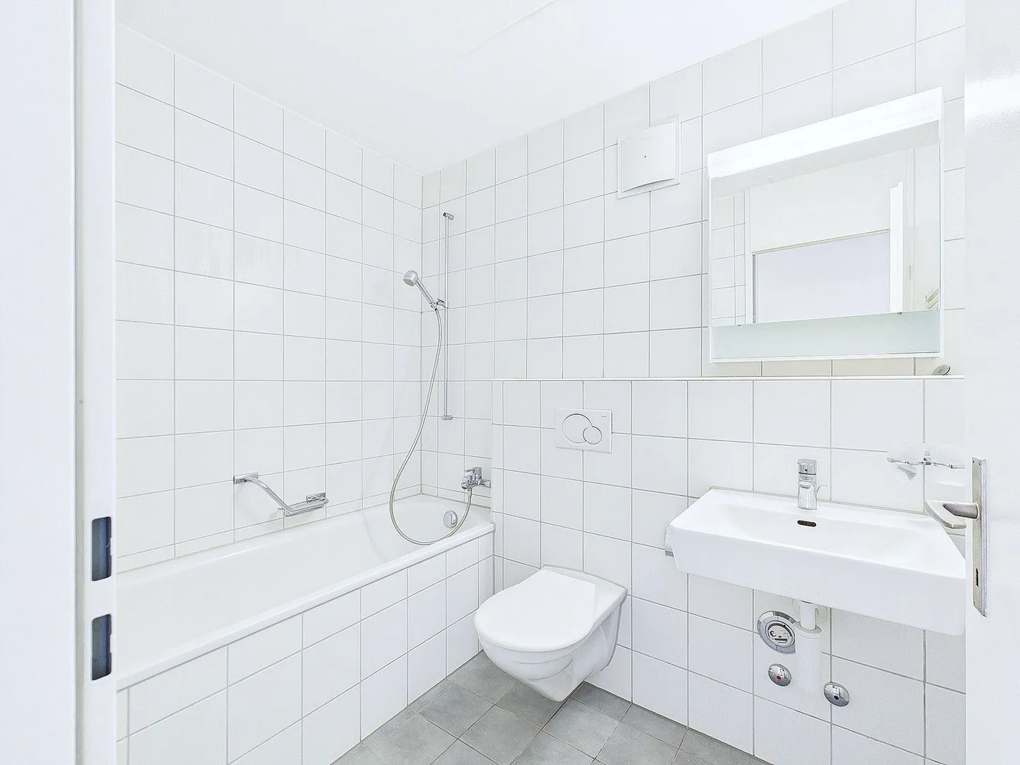 Appartement de 4 pièces dans un emplacement familial - Photo 3 sur 10