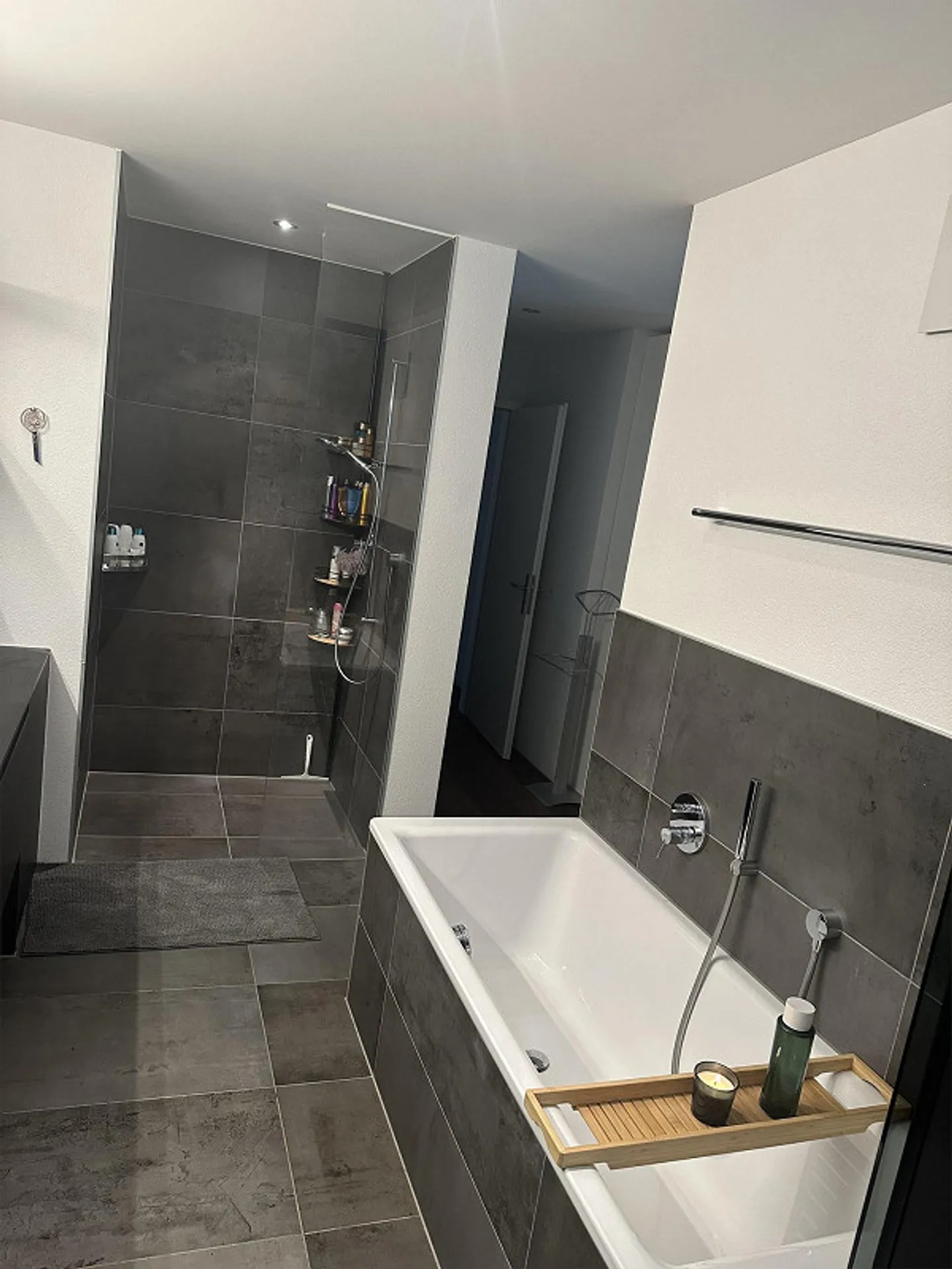 Exclusive 4.5-room condominium in the sought-after Giessenpark - Photo 6 of 6