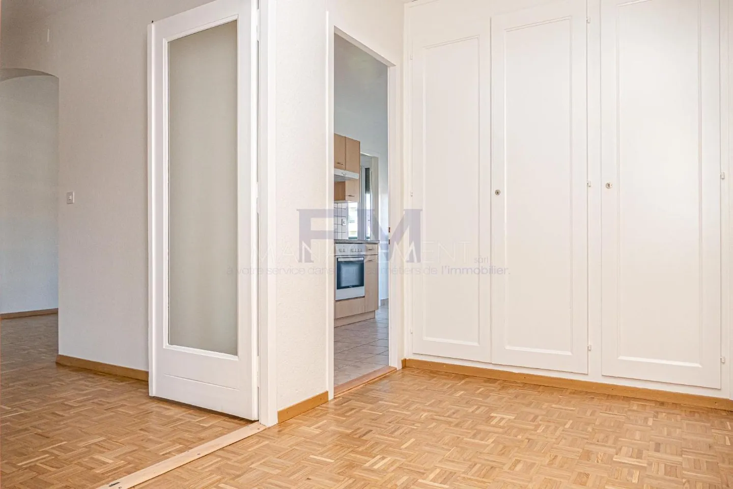 Bel appartement de 4 pièces - Photo 2 sur 8