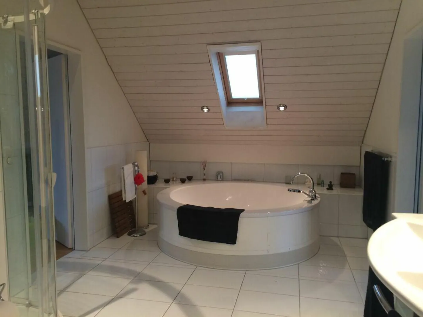 Cozy single-family home for rent - Photo 5 of 5