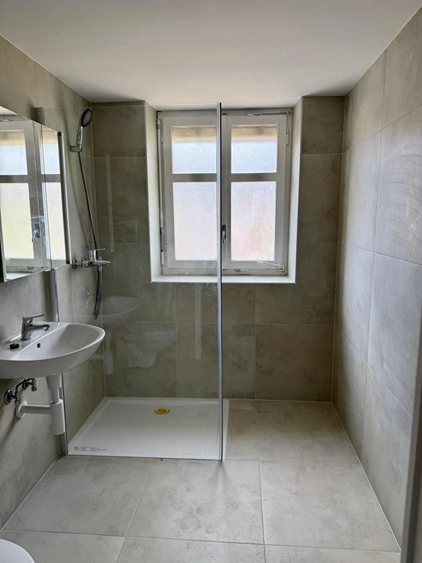 Appartamento cittadino ristrutturato con 4 stanze - Foto 2 di 7