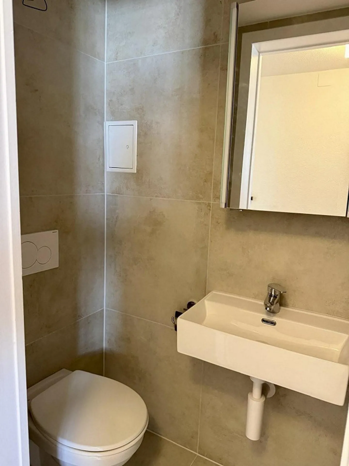 Appartamento cittadino ristrutturato con 4 stanze - Foto 3 di 7
