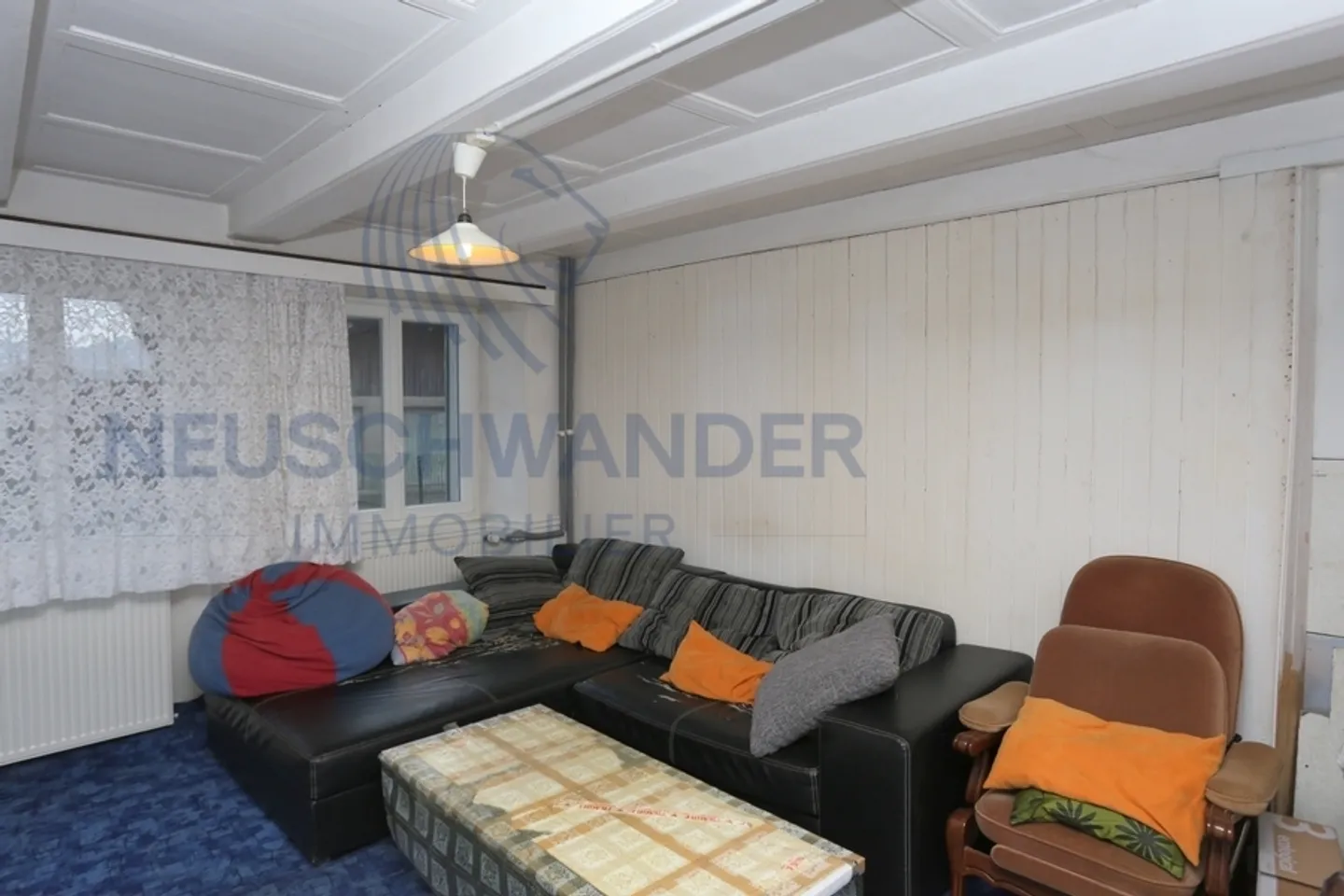 Large renovated building in the middle of the village in a quiet area. - Photo 4 of 15