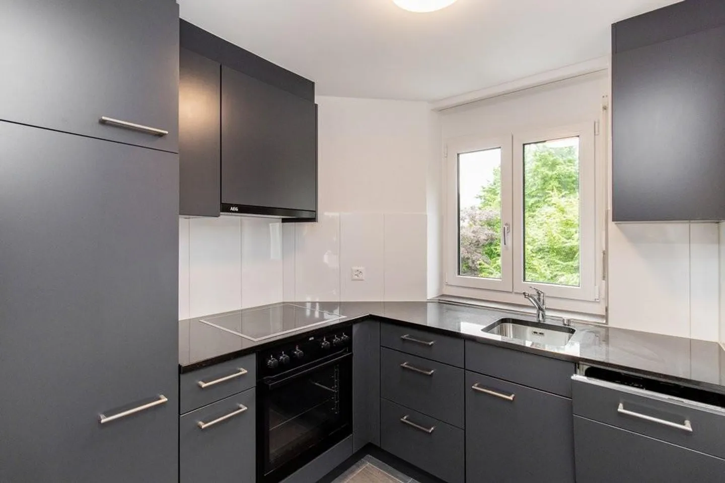 Promotion d'été : Première loyer offert - Appartement de 3,5 pièces avec balcon - Photo 2 sur 6