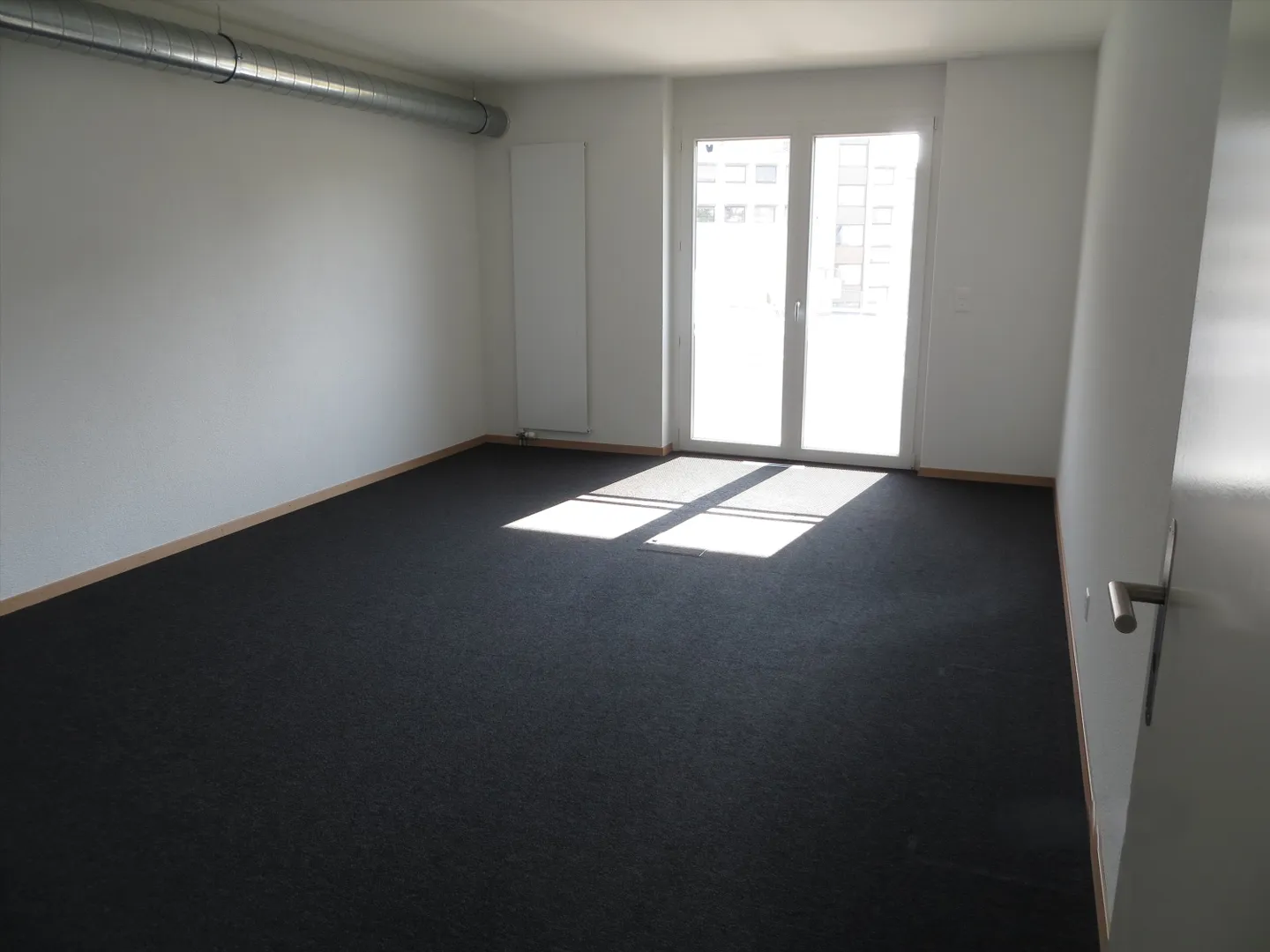 Bureau moderne au centre-ville - Photo 4 sur 5