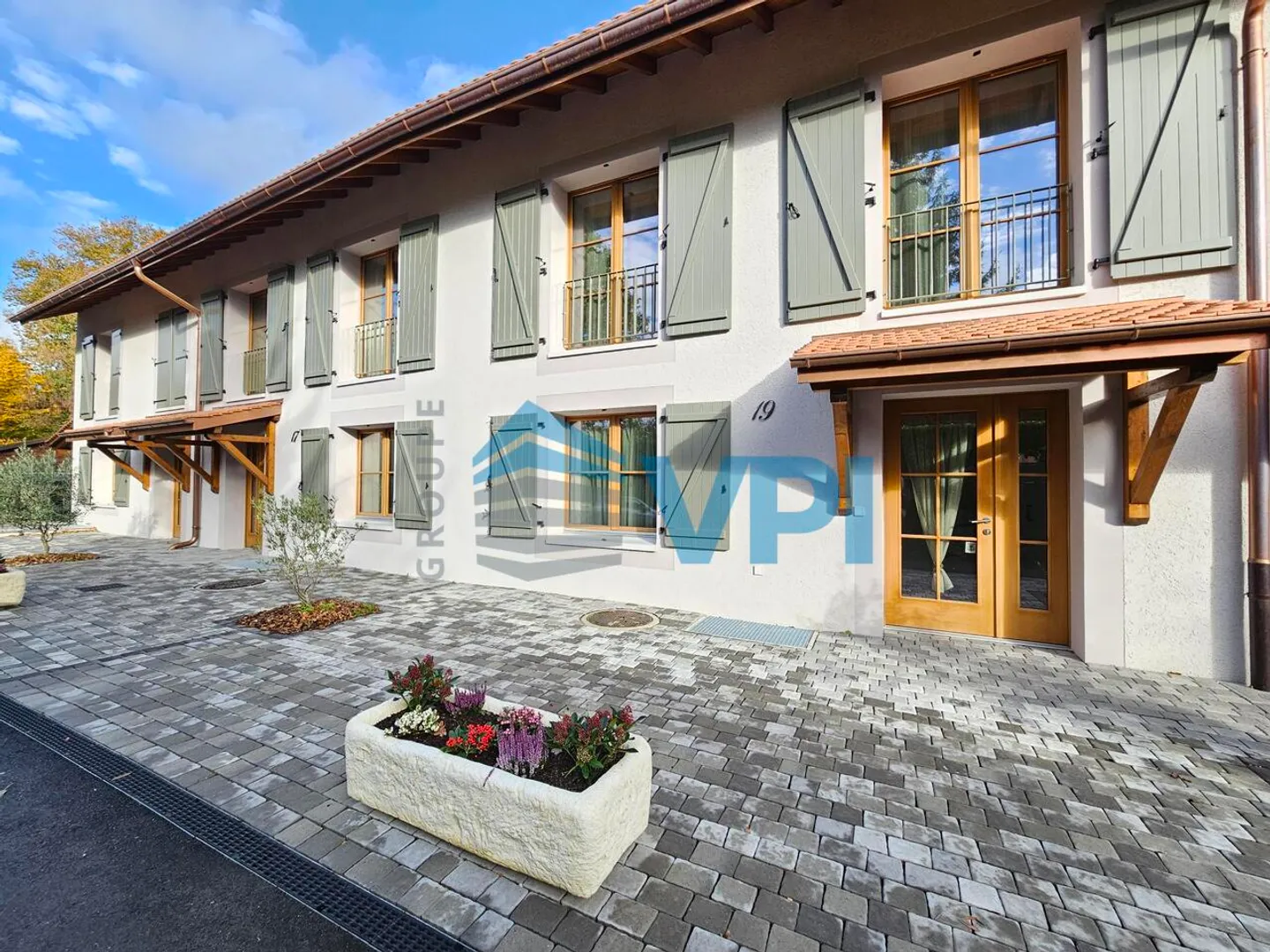 Maison jumelle à louer - Photo 2 sur 13