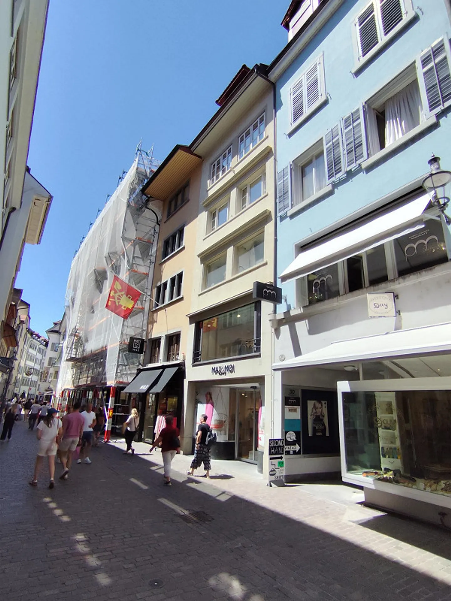 Negozio situato in posizione centrale in una zona ambita della città vecchia di Lucerna! - Foto 1 di 2