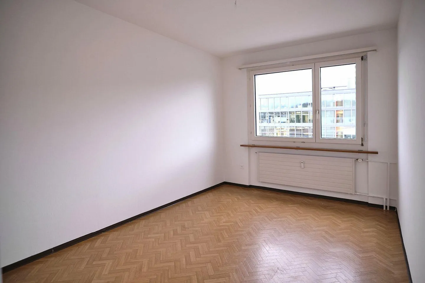 Appartamento 4.5 stanze nella stazione di Wil SG - Foto 11 di 16