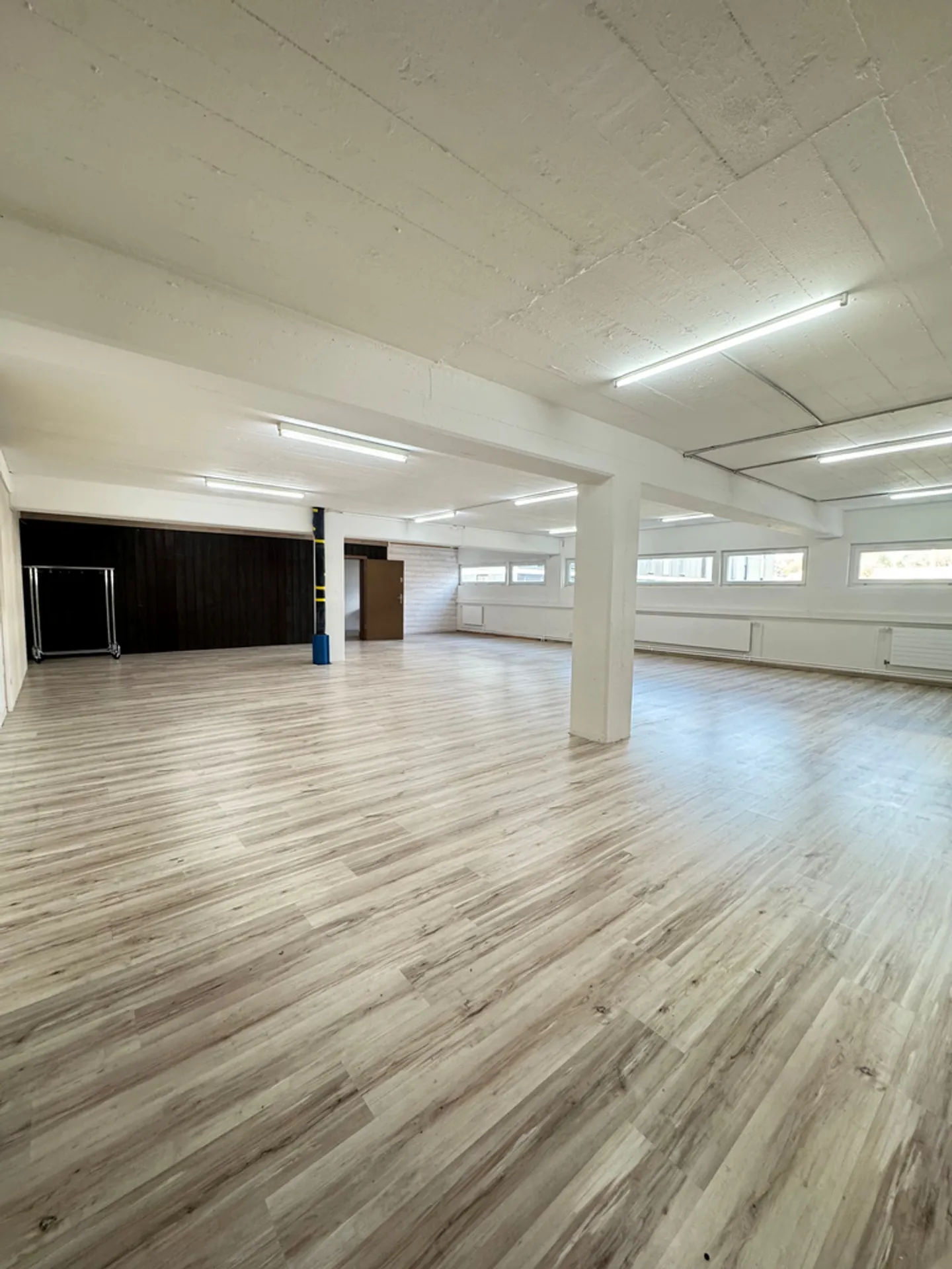 Espace Commercial Près de Malley - Photo 2 sur 2