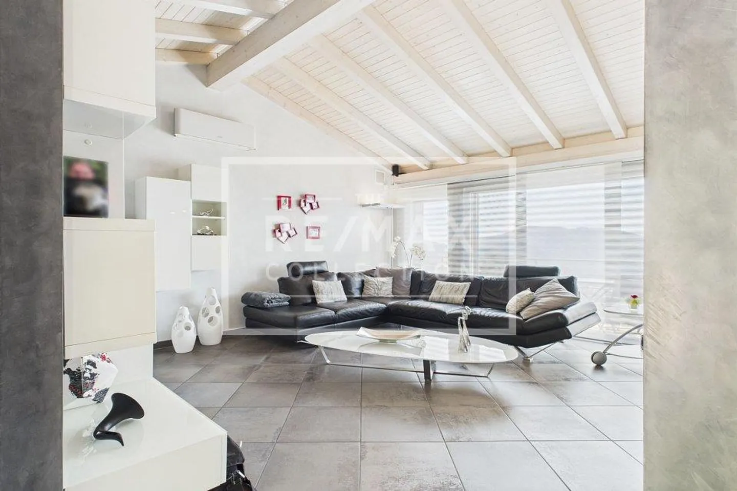 Une villa de rêve ! Où panorama, élégance moderne et design se rencontrent - Photo 5 sur 13