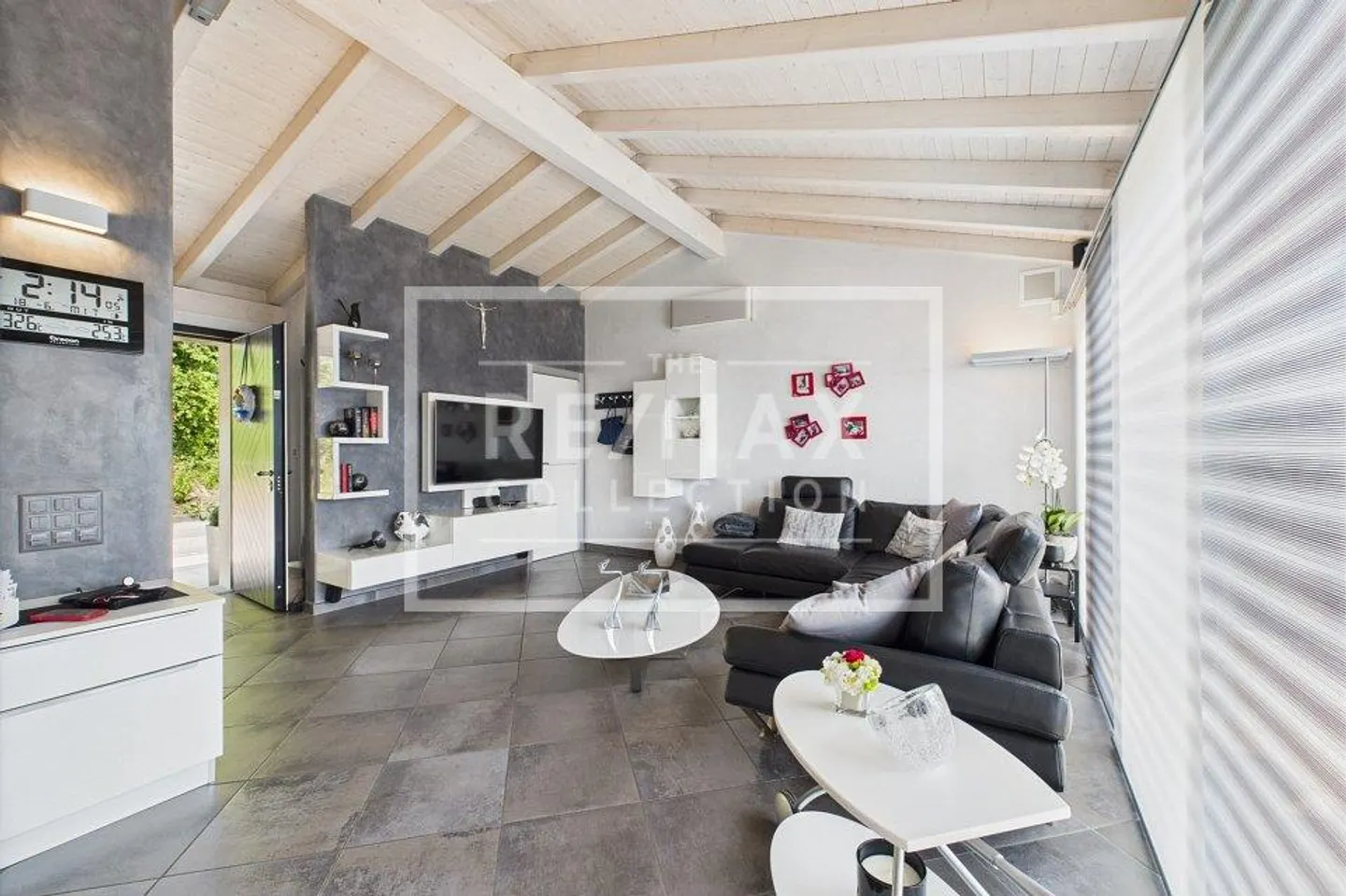 Une villa de rêve ! Où panorama, élégance moderne et design se rencontrent - Photo 7 sur 13