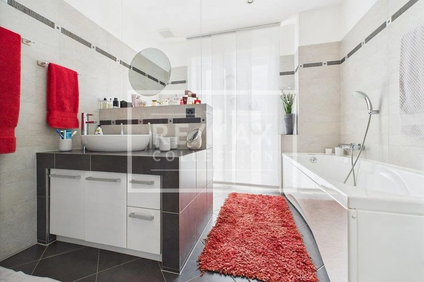 Une villa de rêve ! Où panorama, élégance moderne et design se rencontrent - Photo 13 sur 13