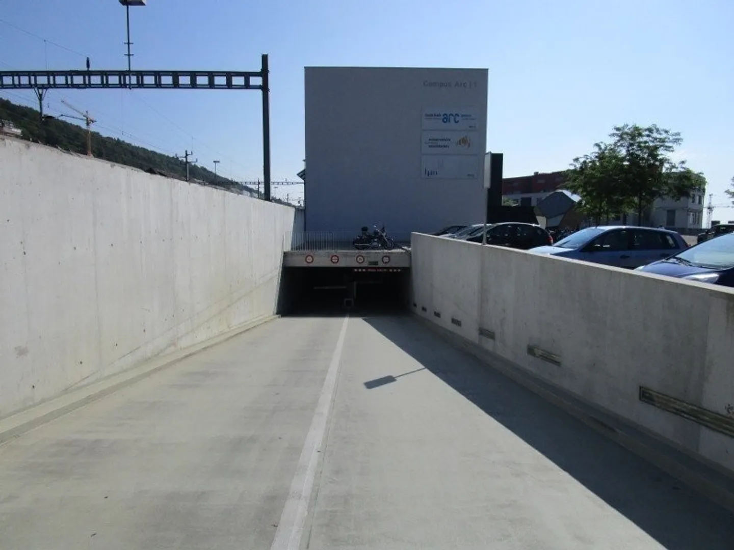 Modern Parking Space in Neuchâtel - Photo 2 of 4