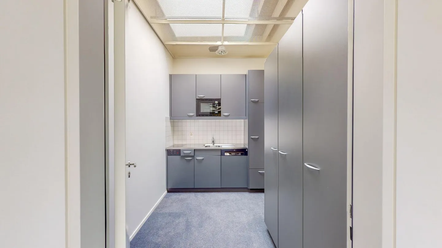 Bright and Quiet Room in Cham 26m2 - Photo 4 of 6