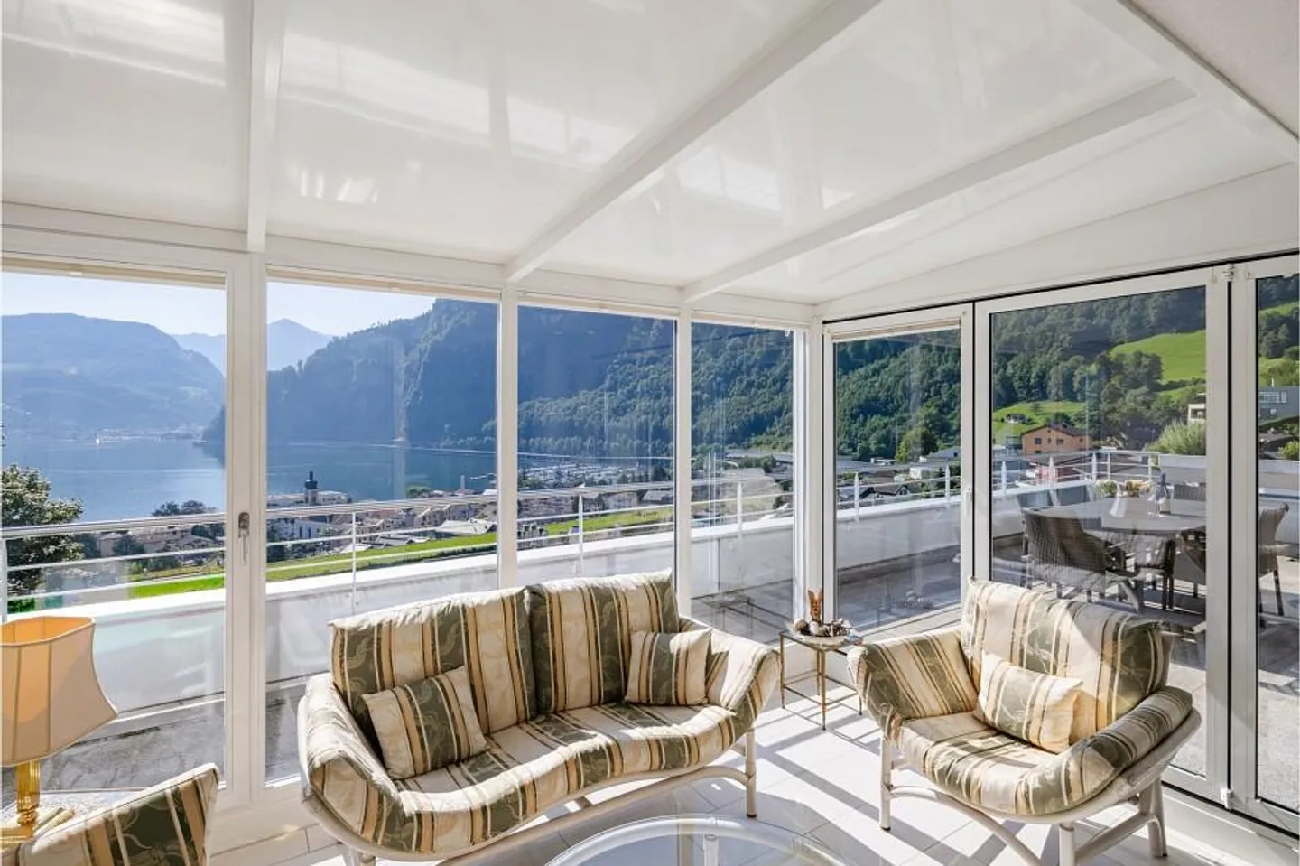 Condominio attraente a Hergiswil con vista lago non ostacolata - Foto 4 di 6
