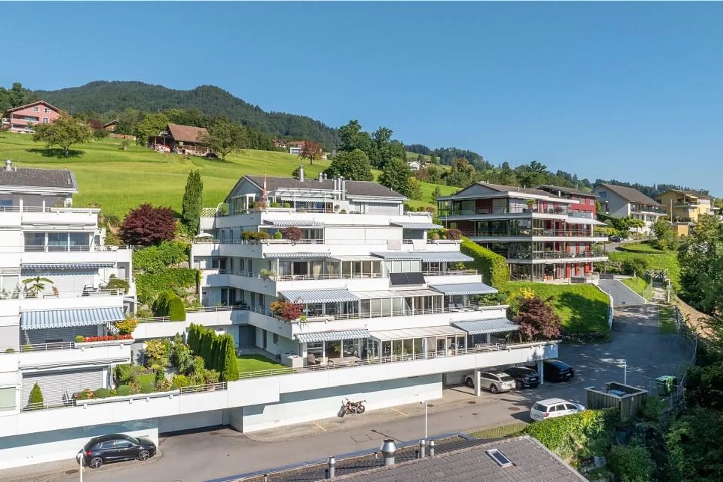 Condominio attraente a Hergiswil con vista lago non ostacolata - Foto 1 di 6