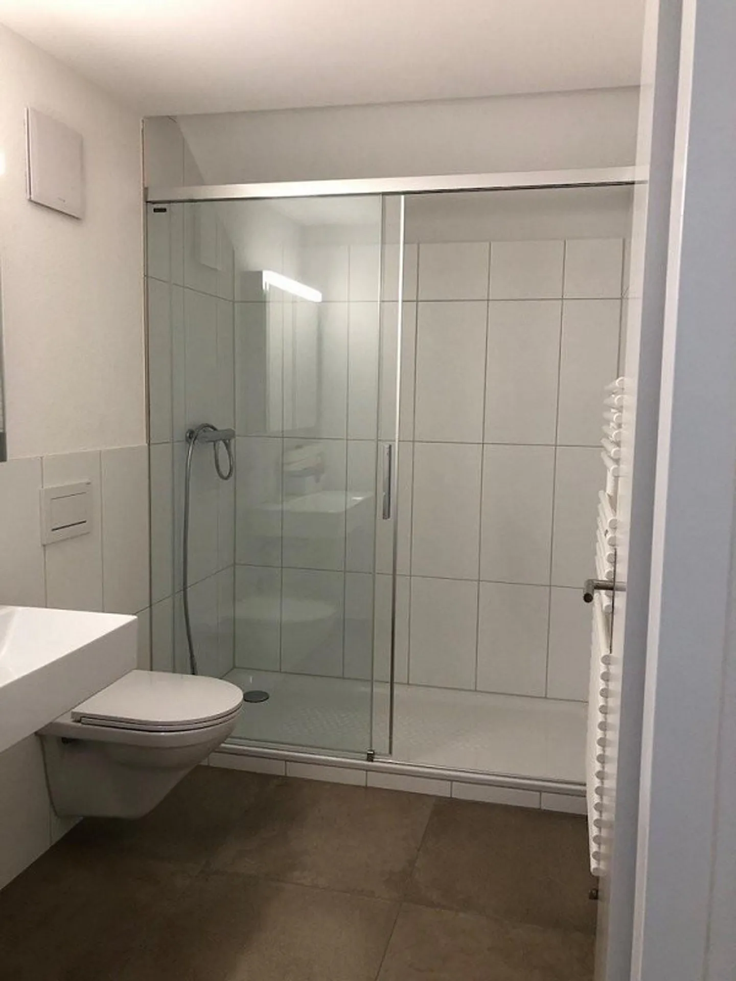 Appartamento centrale e spazioso con 2 camere alla stazione, Alchenflüh - Foto 8 di 8