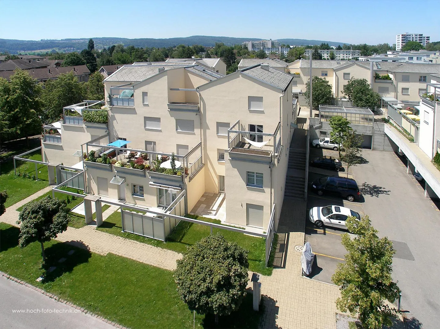 4.5 room apartment in Volketswil with two balconies - Photo 1 of 4