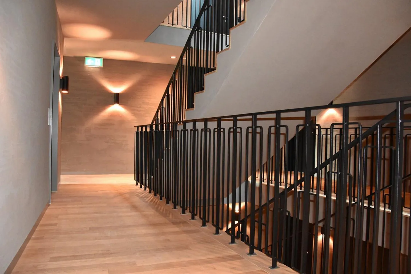 Vivere nel campo soleggiato: Dai una nuova dimensione al tuo stile di vita! - Foto 1 di 8