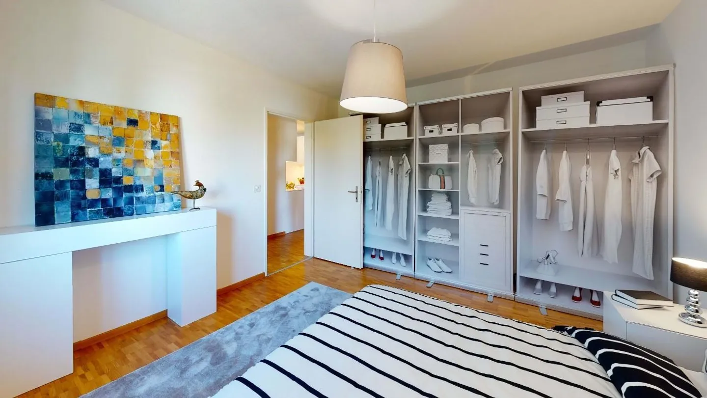 4.5 room apartment in Volketswil with two balconies - Photo 3 of 4