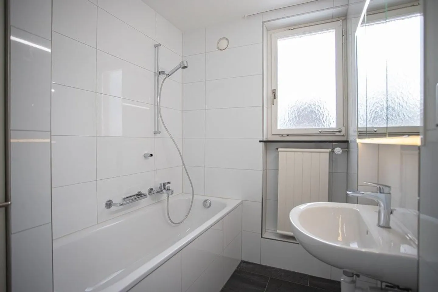 WG Room near HSG - Photo 8 of 9