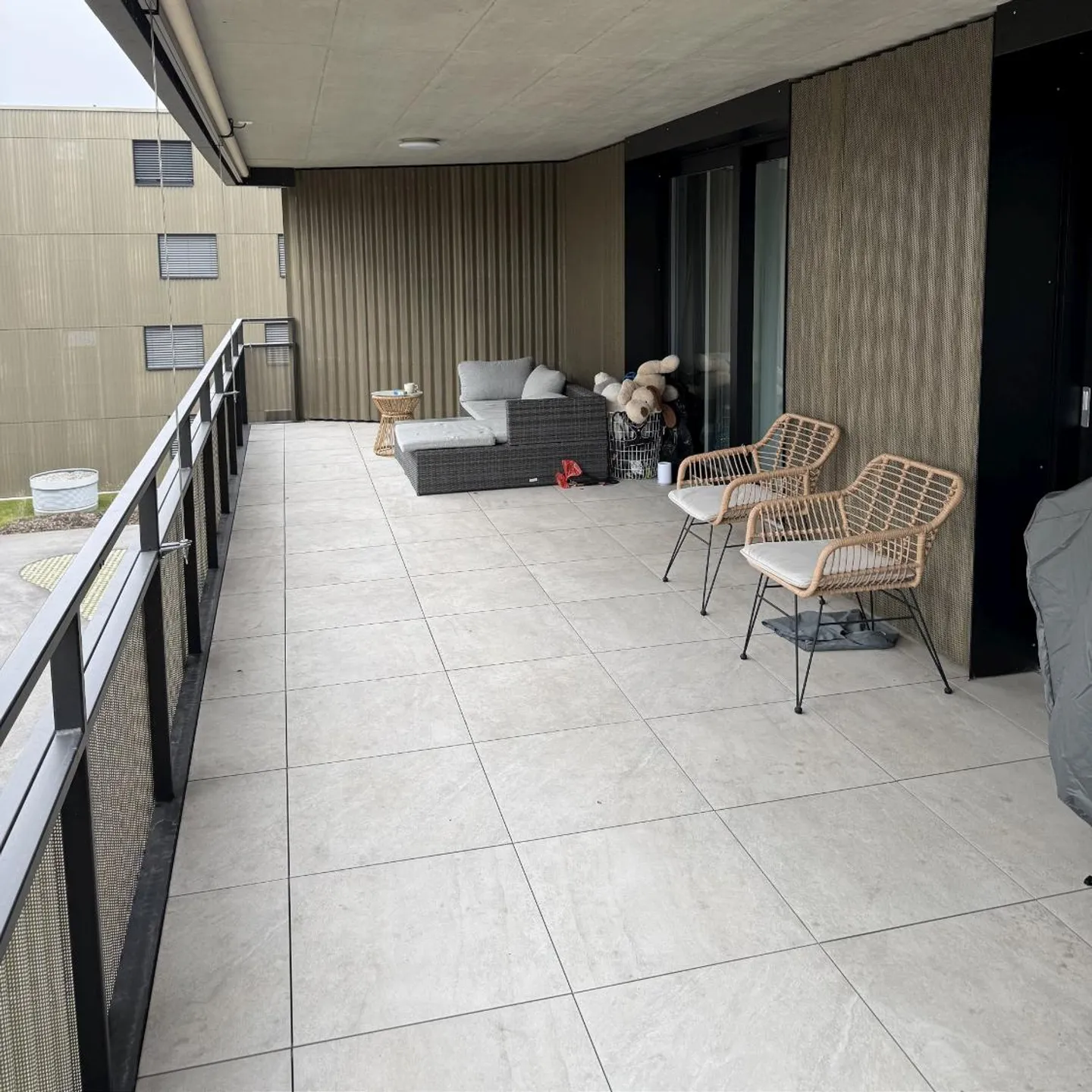 05412 - Wohnung 4,5 Zimmer - IMP. CHAMP-RIOND 2 - MATRAN - Foto 3 von 9