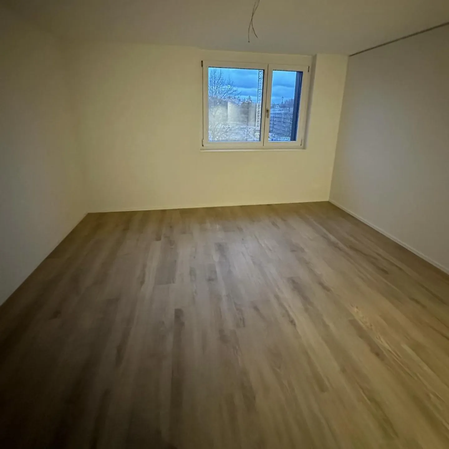 05412 - Wohnung 4,5 Zimmer - IMP. CHAMP-RIOND 2 - MATRAN - Foto 5 von 9