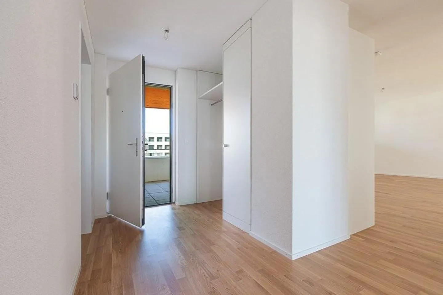 Wohnung mieten - Foto 2 von 9