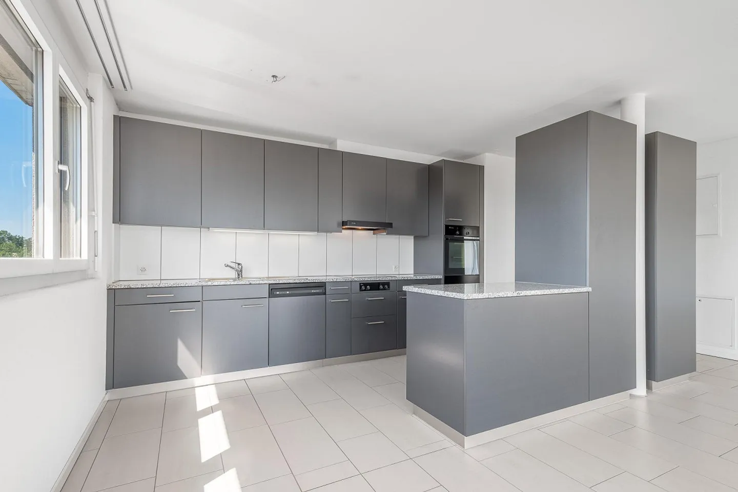 Traumhafte Attika-Wohnung mit Terrasse - Foto 4 von 8