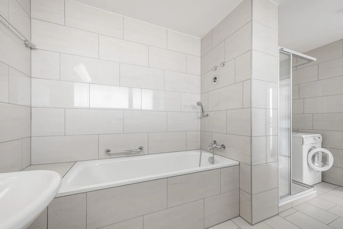 Traumhafte Attika-Wohnung mit Terrasse - Foto 6 von 8