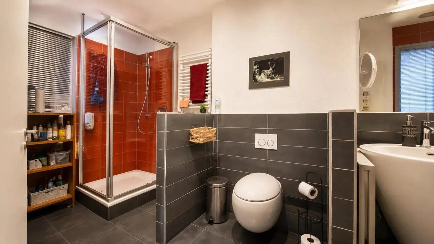 4,5-Zimmer-Wohnung im 10. Stock mit Panoramablick - Foto 8 von 9